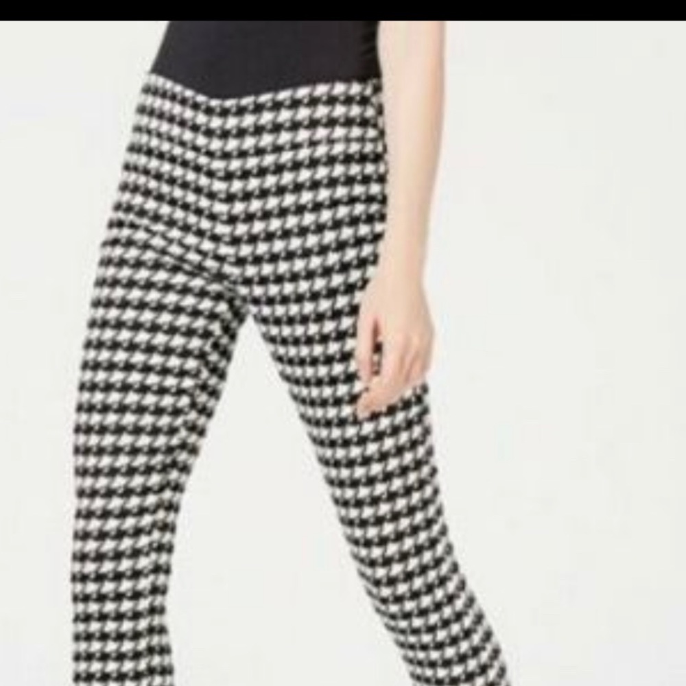 BAR III Gingham leggings